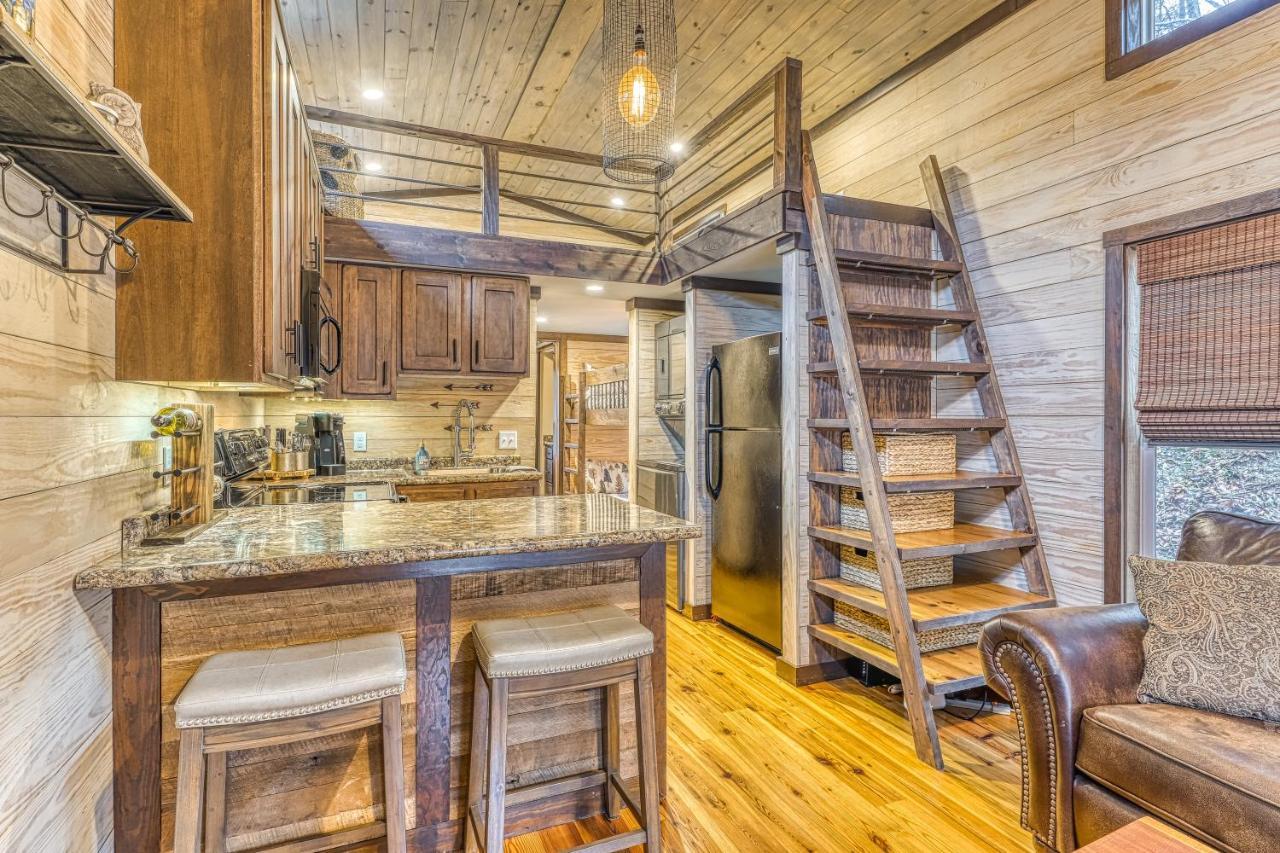 Smoky Mountain Tiny Home Pigeon Forge Exterior foto